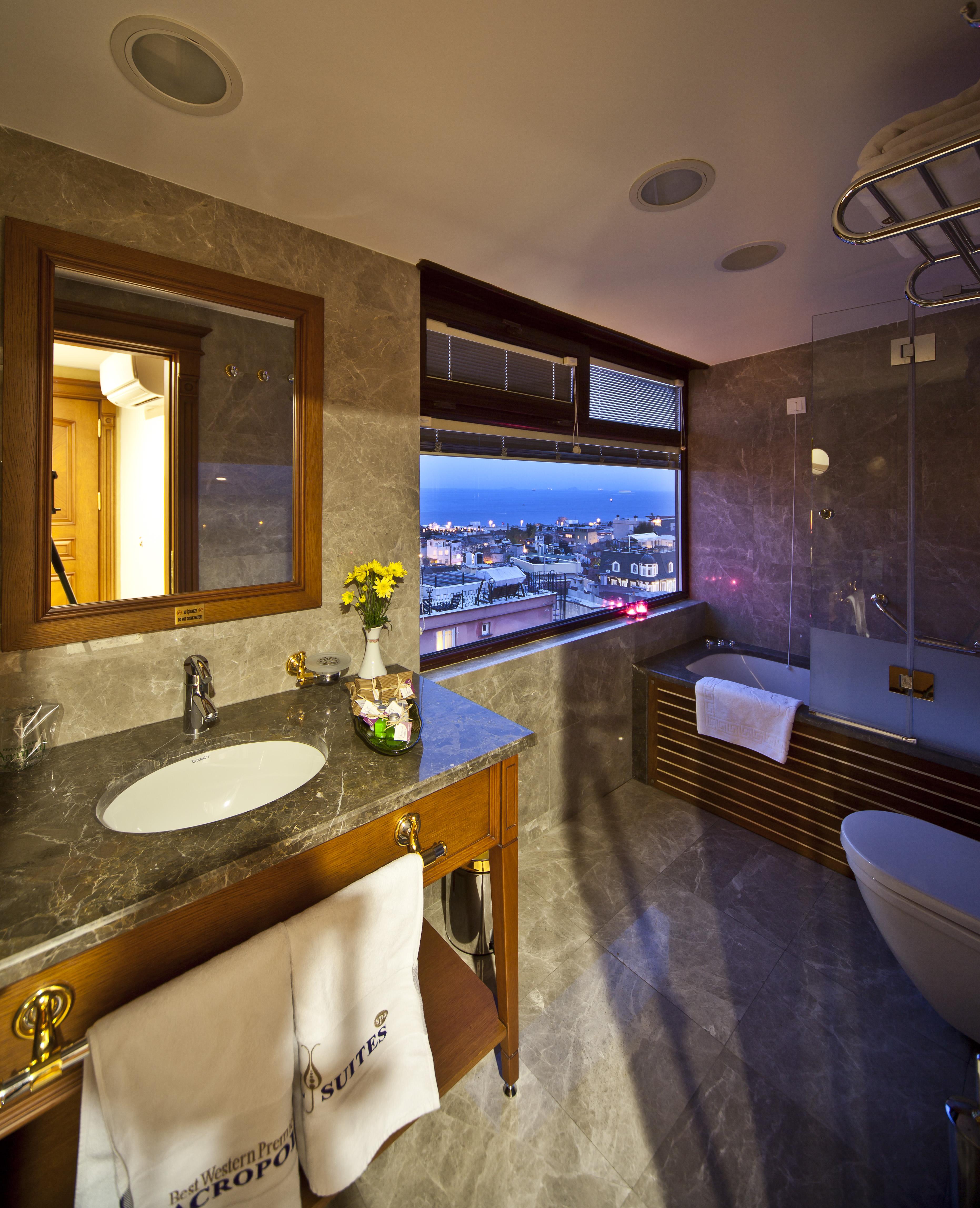 Отель Glk Premier Acropol & 4*